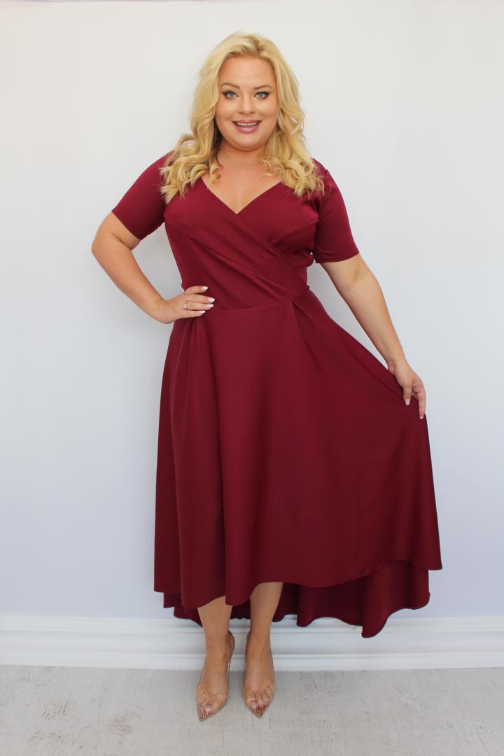 Sukienka Alessia asymetryczna rozkloszowana kopertowy dekolt ozdoba plecy bordo WYPRZEDAŻ