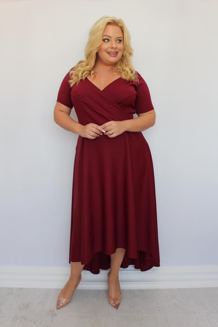 Sukienka Alessia asymetryczna rozkloszowana kopertowy dekolt ozdoba plecy bordo WYPRZEDAŻ - obrazek 3