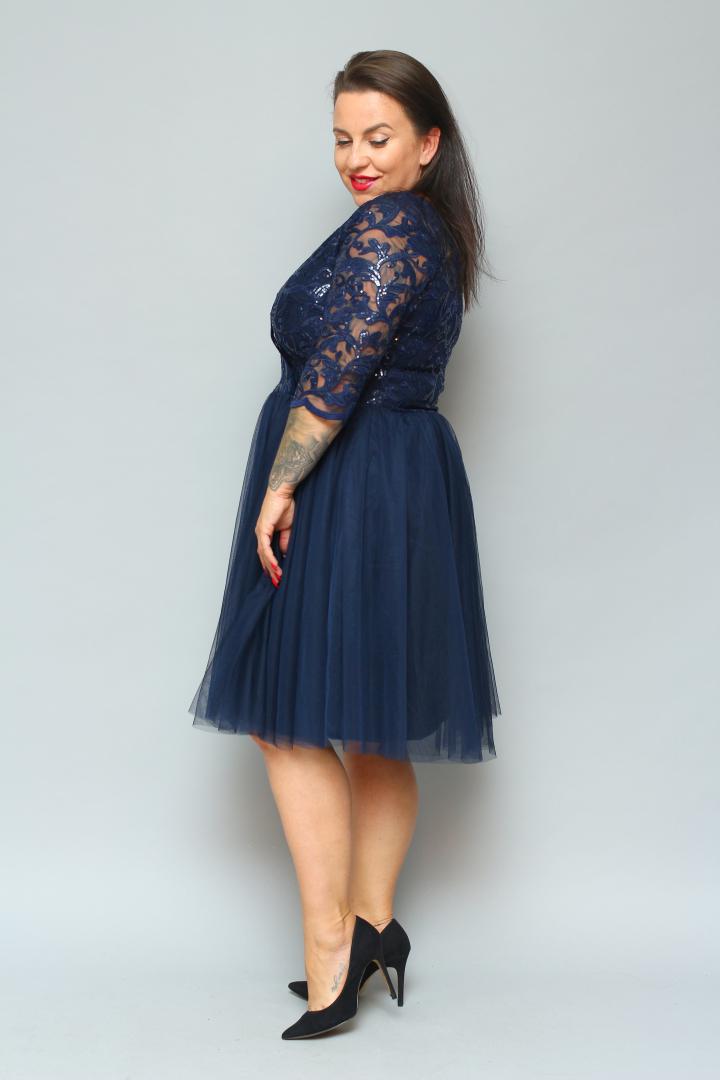 Sukienka Felima rozkloszowana z tiulu z kopertowym dekoltem EKSKLUZYWNA granat cekiny listki WYPRZEDAŻ - obrazek 5