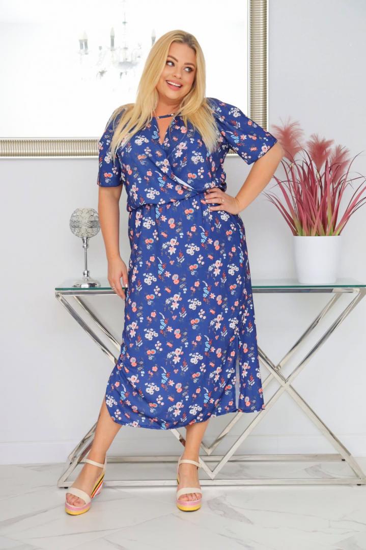 Sukienka Febia regulowany dekolt silk lekki zwiewny oddychający drobne kwiatki na granatowym tle WYPRZEDAŻ