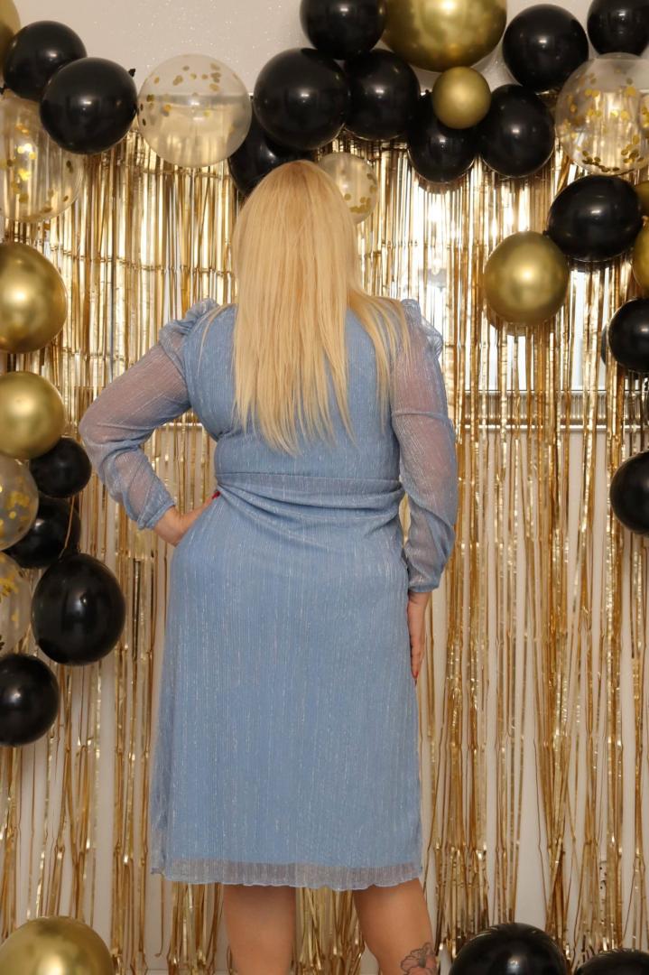 Sukienka Bonita tiulowa z lekkim połyskiem midi wiązana w pasie błękitna - obrazek 5