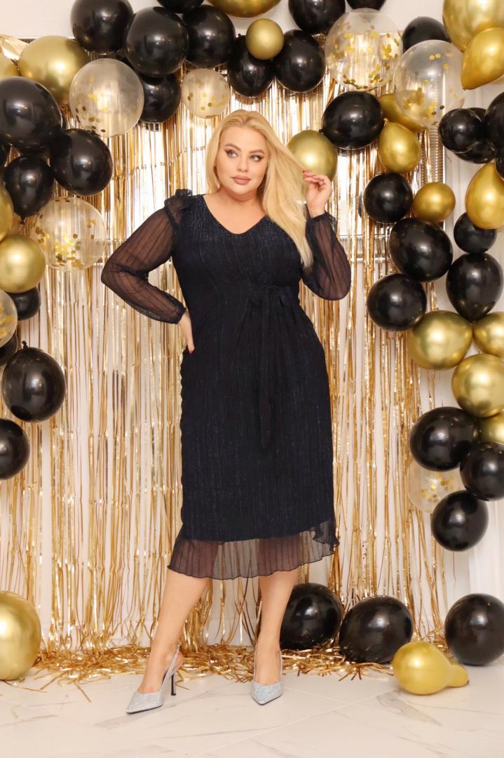 Sukienka Bonita tiulowa z lekkim połyskiem midi wiązana w pasie czarna - obrazek 4