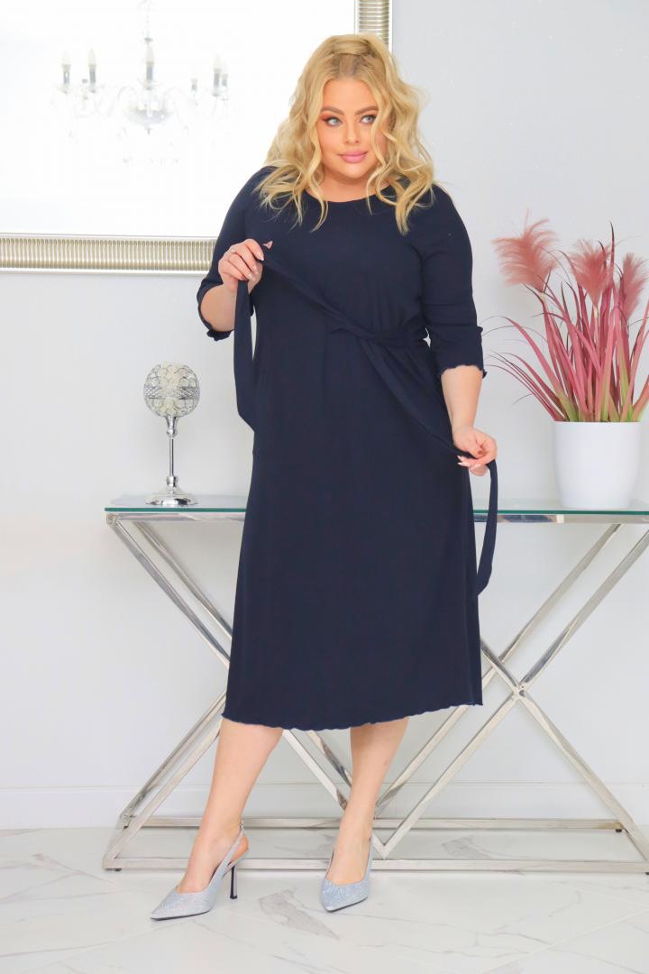 Sukienka Natasza rozkloszowana midi dzianina wiązana w pasie granatowa - obrazek 4