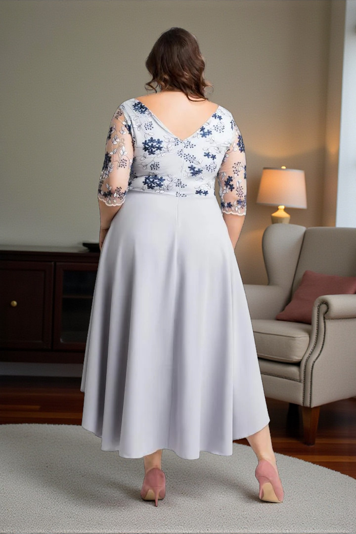 Sukienka Fiorella asymetryczna rozkloszowana kopertowy dekolt koktajlowa koronka kwiatki granat popiel - obrazek 2