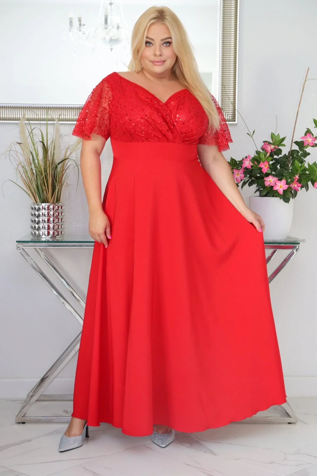 Sukienka Arwena - elegancja, która olśniewa. Kwintesencja wieczorowego blasku! CZERWONA - obrazek 3