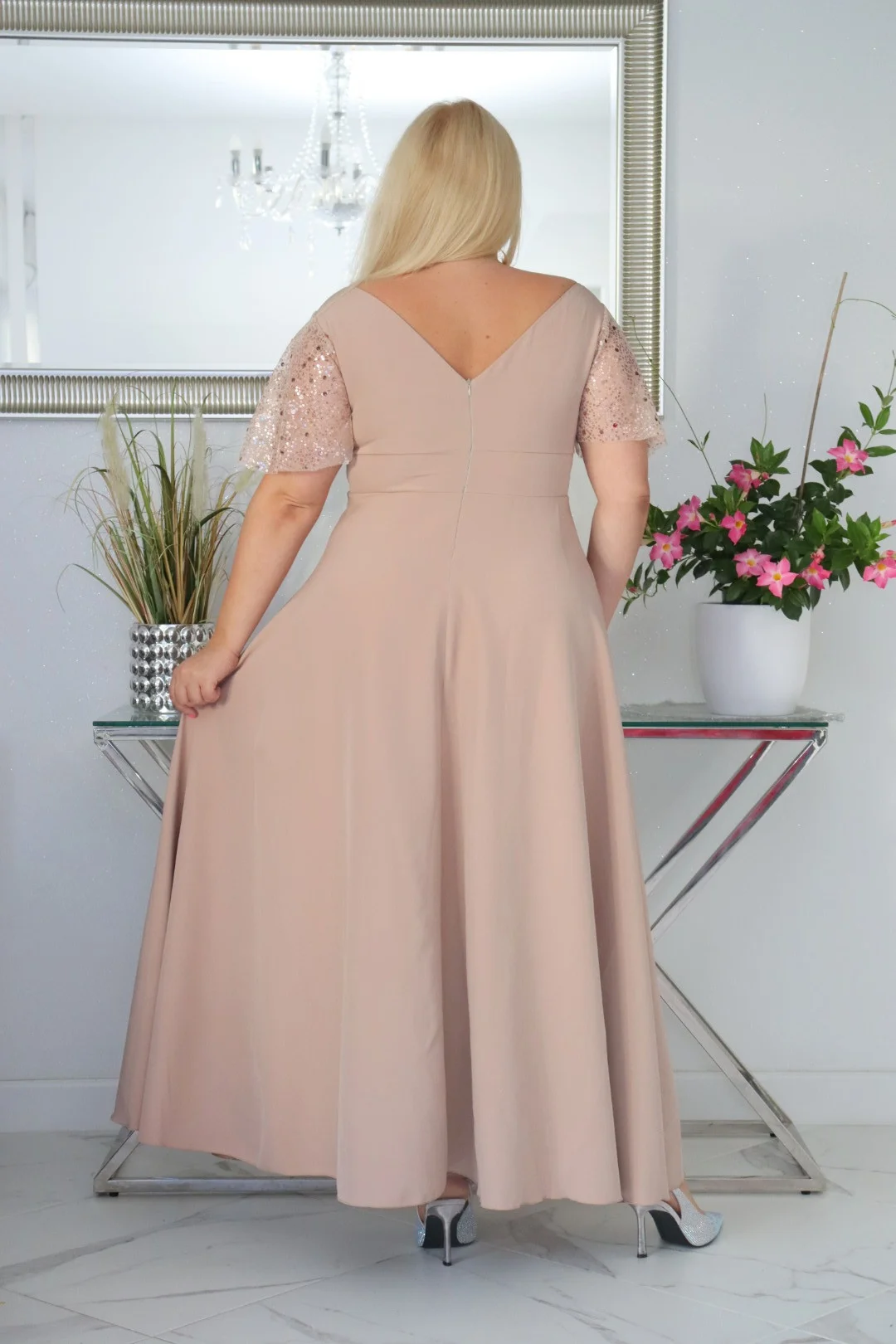 Sukienka Arwena - elegancja, która olśniewa. Kwintesencja wieczorowego blasku! ZŁOTA - obrazek 5