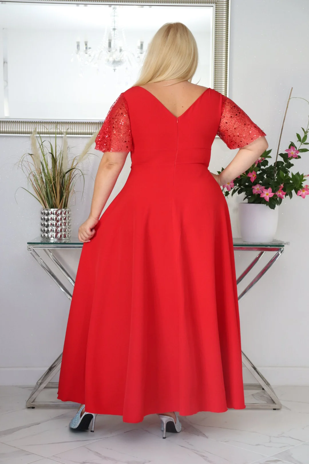 Sukienka Arwena - elegancja, która olśniewa. Kwintesencja wieczorowego blasku! CZERWONA - obrazek 4