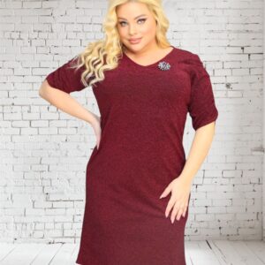 Sukienka Leja z dzianiny brilliance z broszką GRATIS bordowa