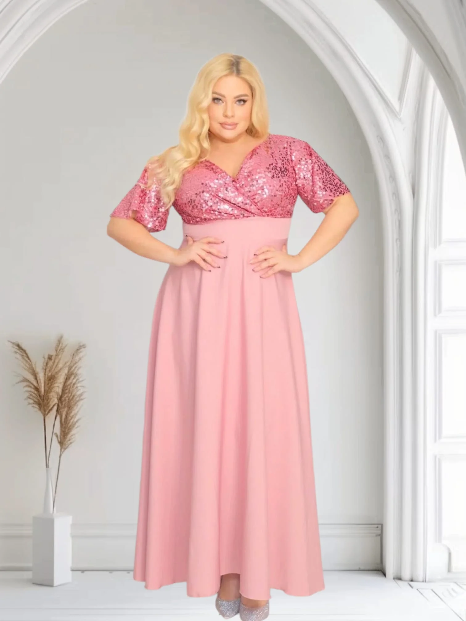 Sukienka Arwena - elegancja, która olśniewa. Kwintesencja wieczorowego blasku! WRZOSOWA KÓŁECZKA - obrazek 3