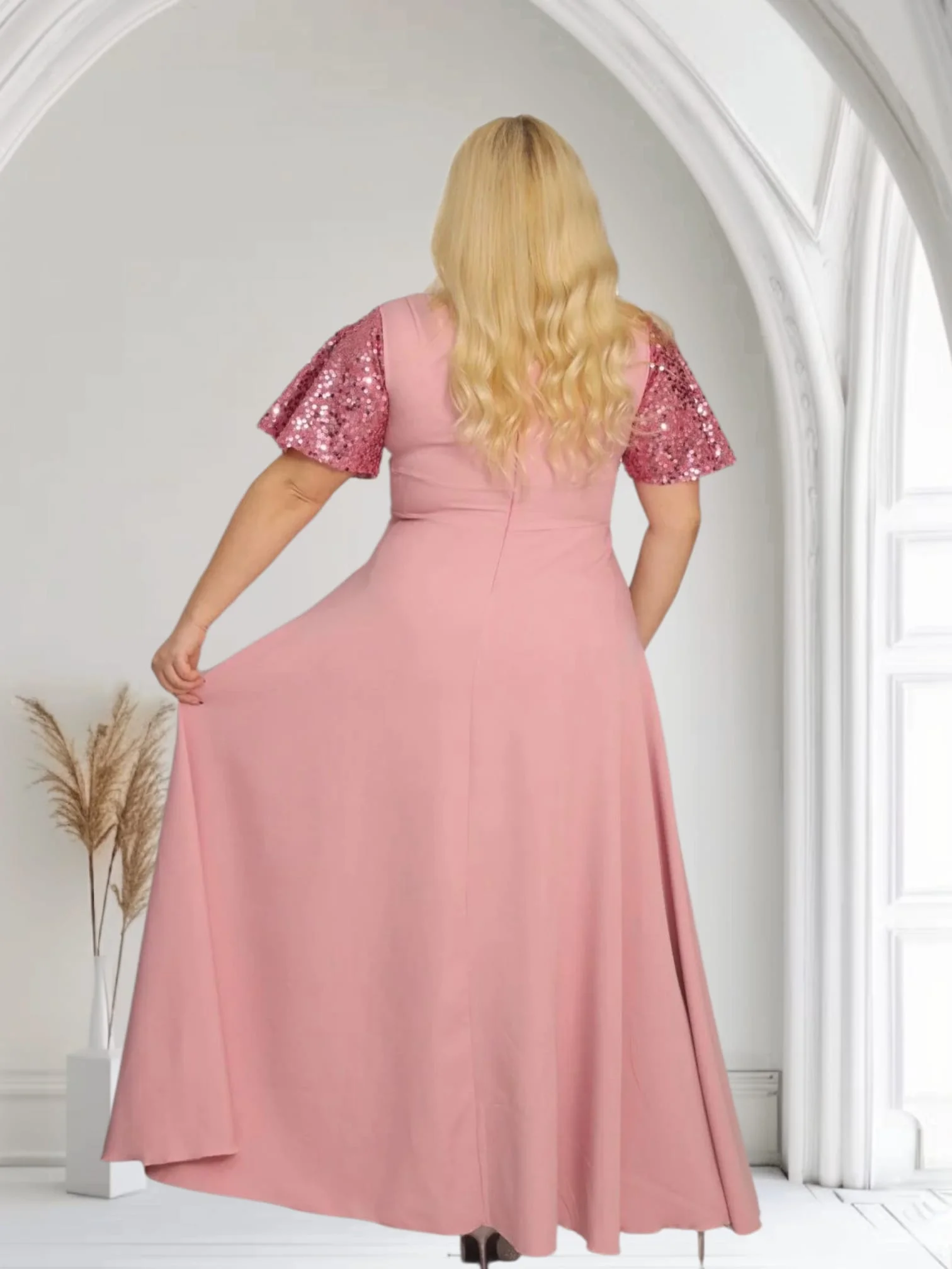 Sukienka Arwena - elegancja, która olśniewa. Kwintesencja wieczorowego blasku! WRZOSOWA KÓŁECZKA - obrazek 5