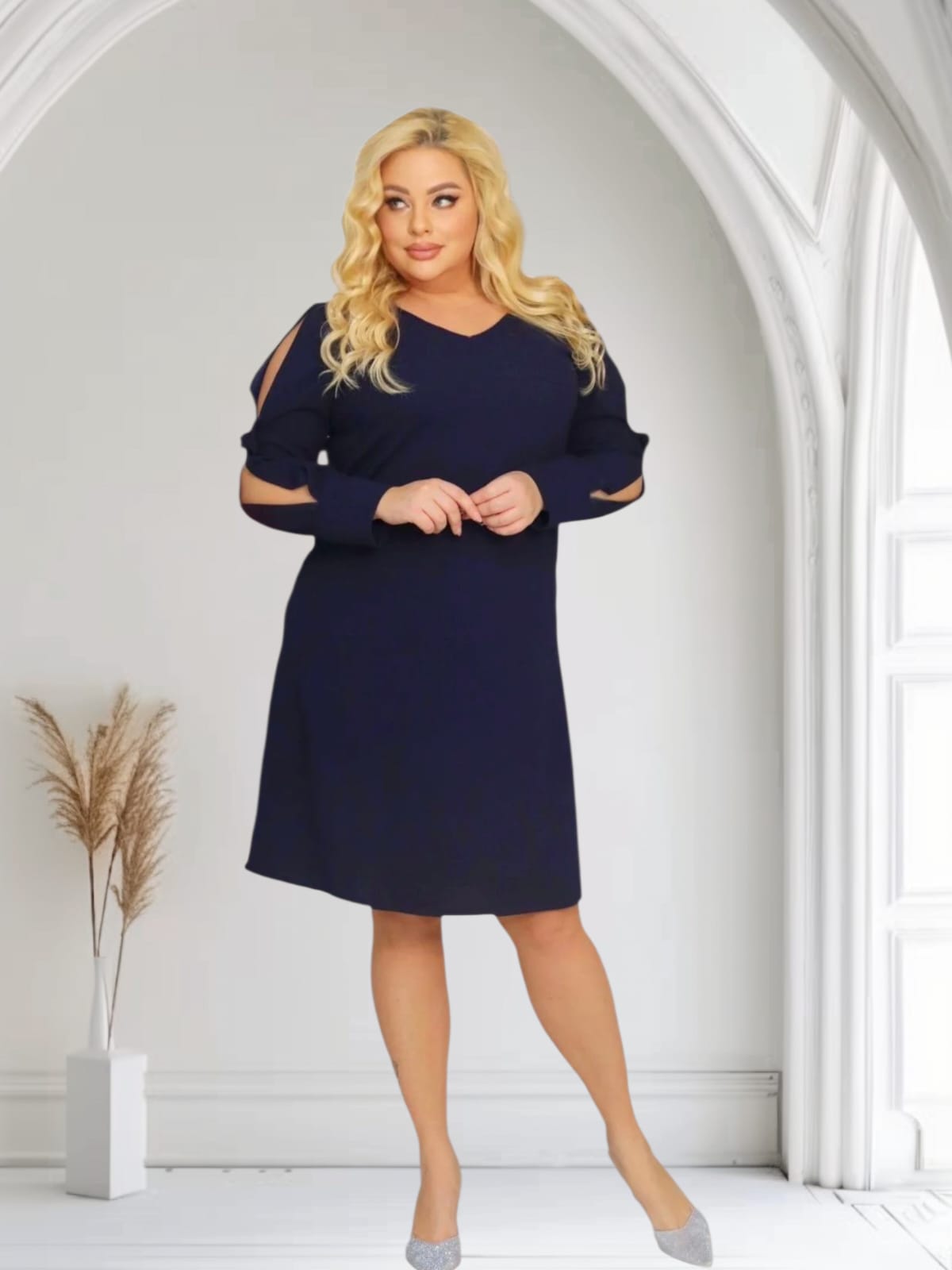 Sukienka Sansa trapezowa rozcięte rękawy z kokardkami granatowy - obrazek 5