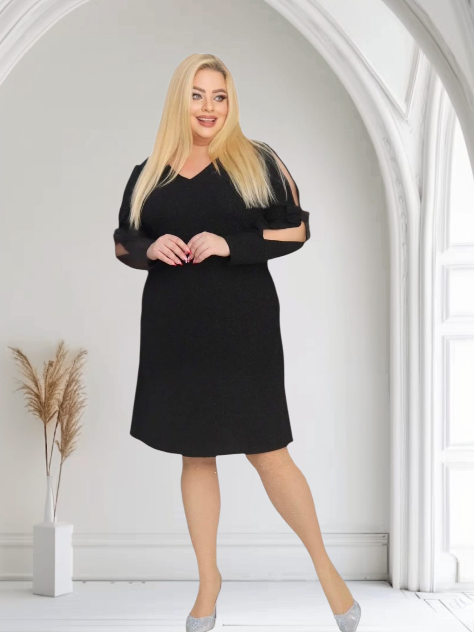 Sukienka Anja trapezowa rozcięte rękawy z kokardkami brilliance czarna