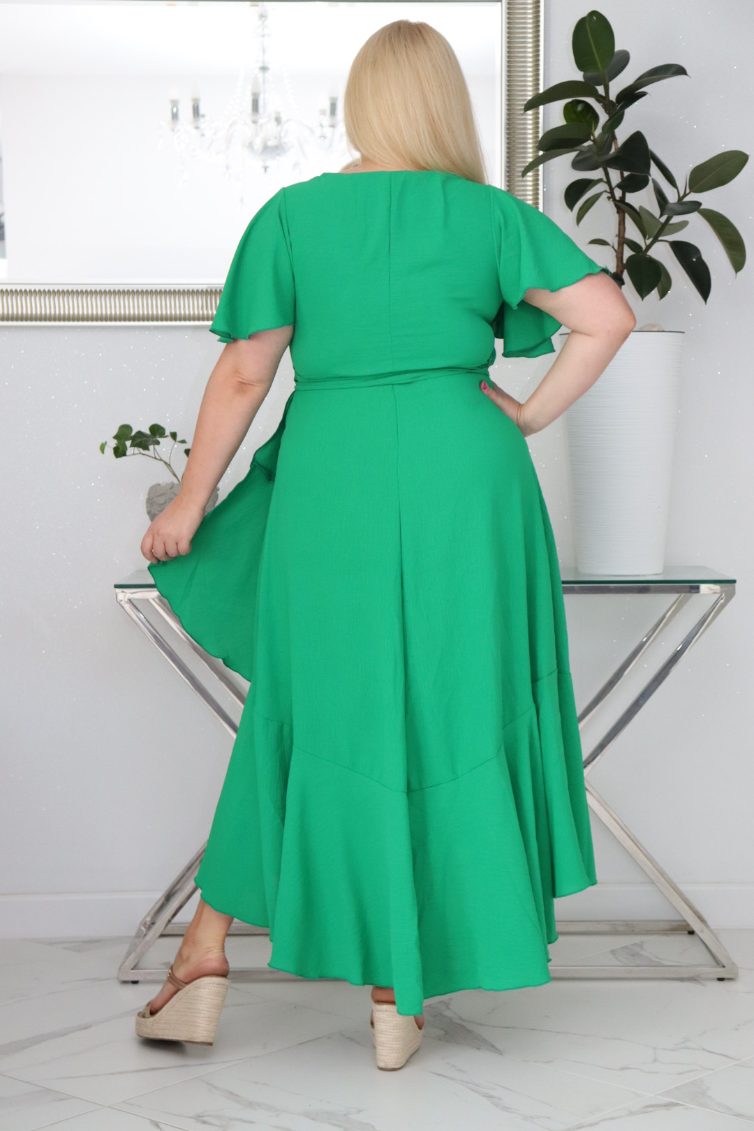 Sukienka ALBINA: Wygoda i elegancja w jednym. Poznaj sukienkę, w której się zakochasz! ZIELONA - obrazek 6