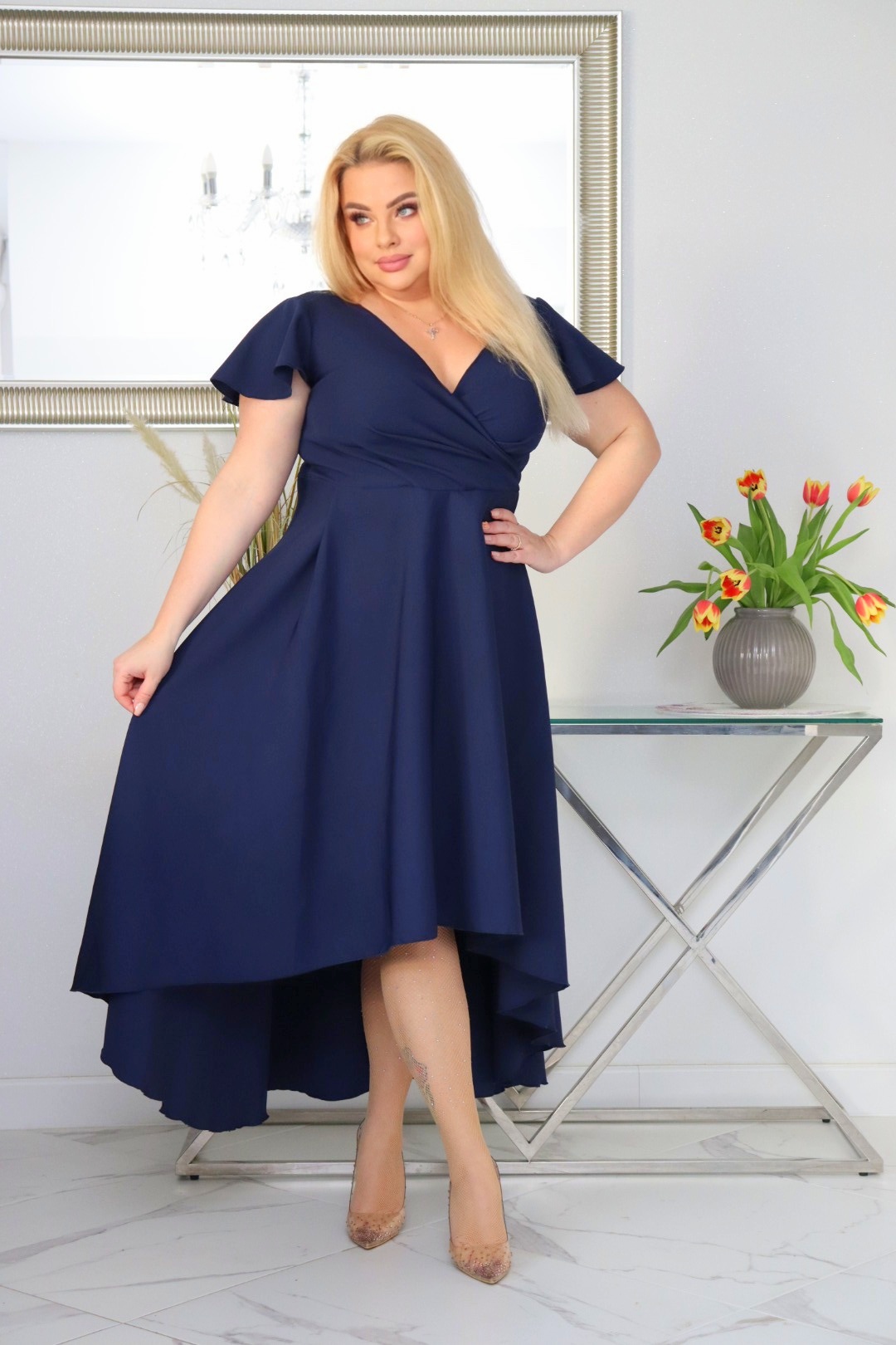 Sukienka Soraja asymetryczna rozkloszowana ekskluzywna kopertowy dekolt granatowa WYPRZEDAŻ ! - obrazek 4