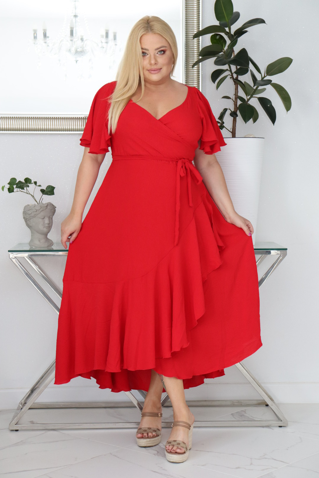 Sukienka ALBINA: Wygoda i elegancja w jednym. Poznaj sukienkę, w której się zakochasz! CZERWONY - obrazek 4