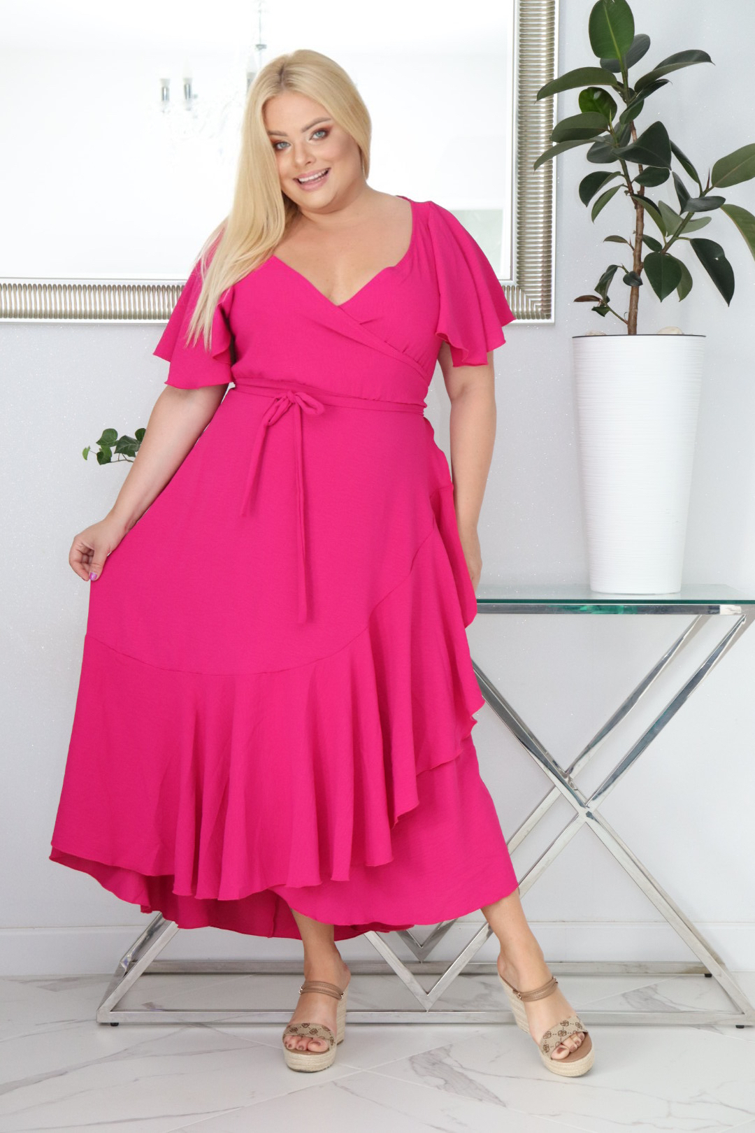 Sukienka ALBINA: Wygoda i elegancja w jednym. Poznaj sukienkę, w której się zakochasz! AMARANT