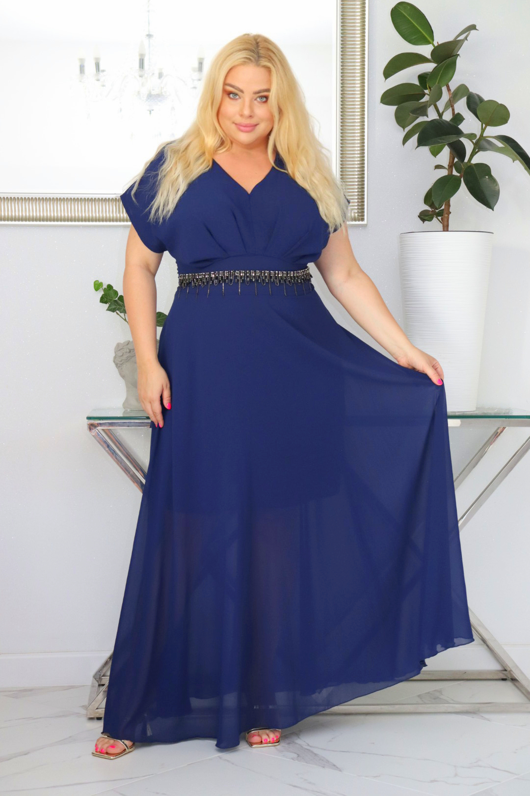 Sukienka MELISA rozkloszowana long wieczorowa dekolt zakładki GRANATOWA - obrazek 4