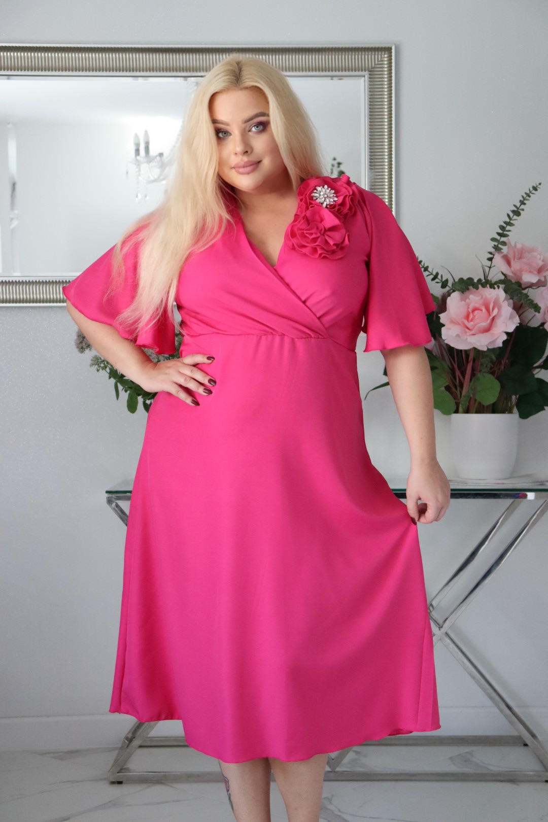 Ręcznie szyte róże i komfort: sukienka. W zestawie z broszką! Amarantowa! - obrazek 3