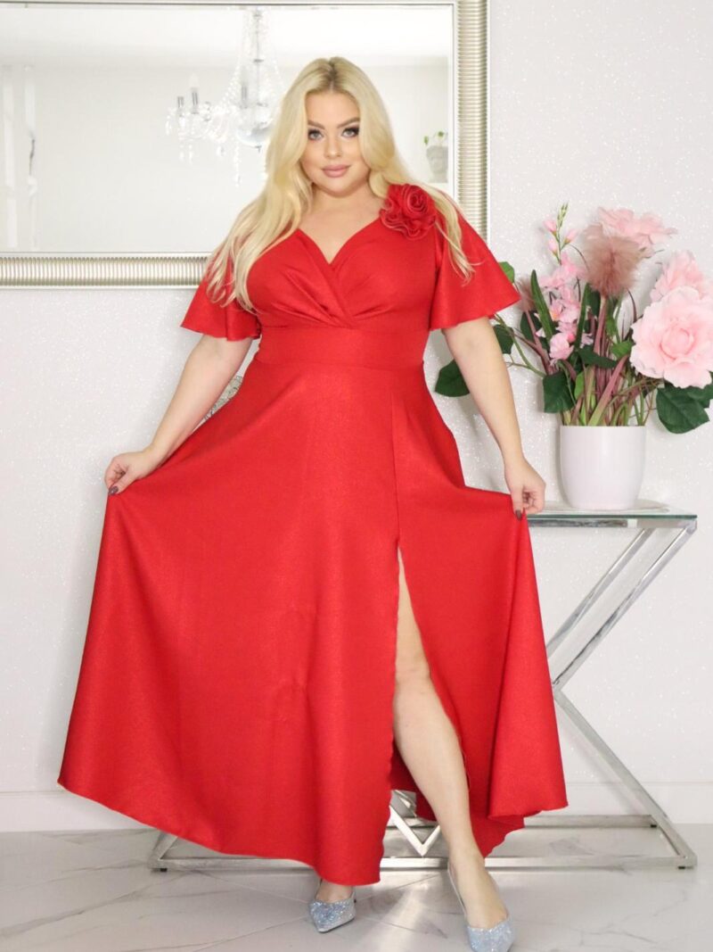 Masz już sukienkę na specjalną okazję? Zobacz model "Asteria" i przestań szukać a zacznij olśniewać! CZERWONA SHINE! 🥂