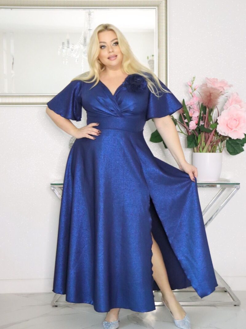 Masz już sukienkę na specjalną okazję? Zobacz model "Asteria" i przestań szukać a zacznij olśniewać! GRANATOWA SHINE! 🥂