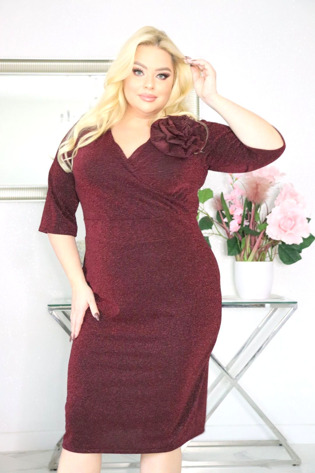 Ręcznie szyta róża i połysk: sukienka Eliza, która zastąpi najlepszą biżuterię. BORDOWA! - obrazek 3